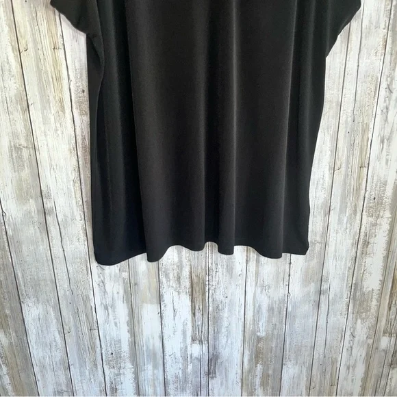 Torrid Black Asymmetrical Cutout Tank 3X Plus High Neck Sleeveless Minimalist - Picture 5 of 7